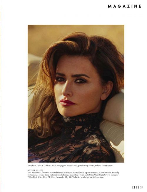 Penelope Cruz Photoshoot in Elle Magazine, Spain December 2021 4