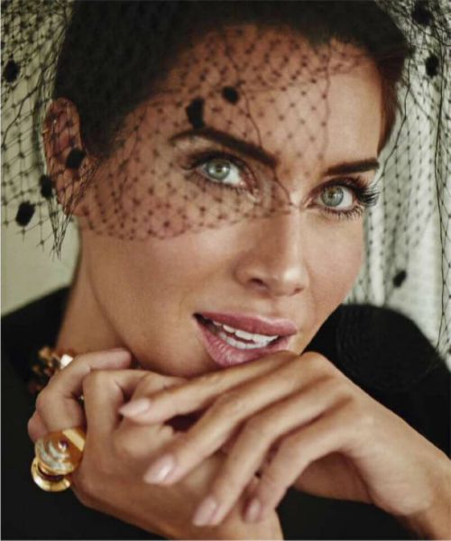 Pilar Rubio Photoshoot for Elle Magazine, Spain December 2021 1