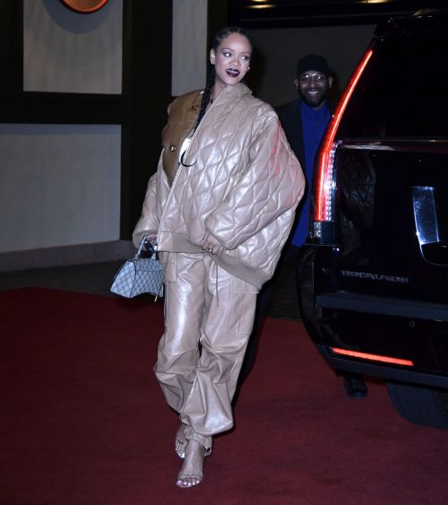 Rihanna Night Out at Cipriani Restaurant in New York 5