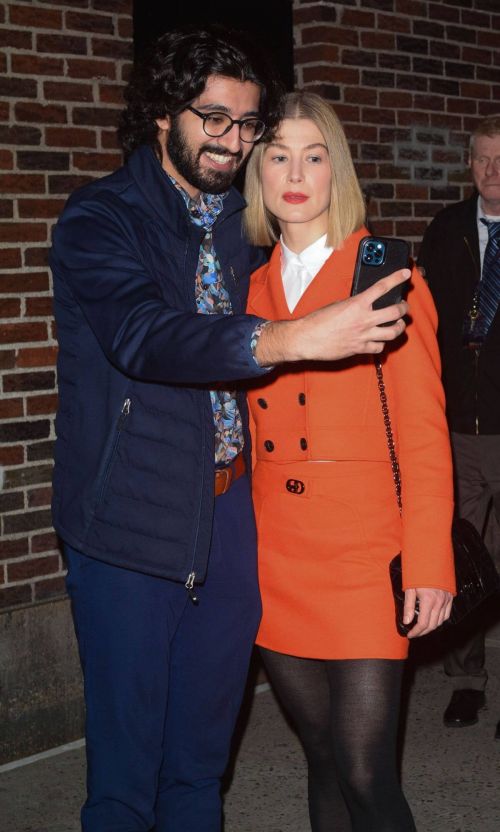 Rosamund Pike in Tights Night Out and About in New York 11/18/2021 2