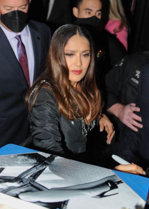 Salma Hayek attends Her Star Ceremony on Walk of Fame in Hollywood 11/19/2021 2