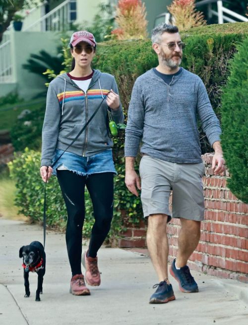 Sarah Silverman and Rory Albanese Walks with her Dog in Los Feliz 11/18/2021 3