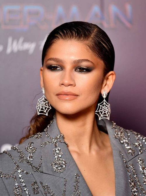 Zendaya attends Spiderman: No Way Home Photocall in London 10
