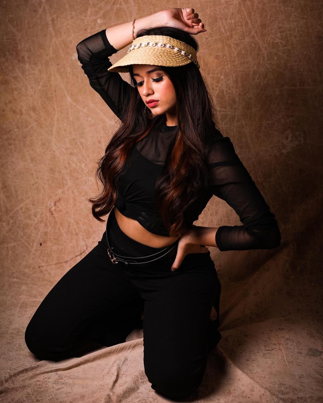 Jannat Zubair Photoshoot in Black Top with Denim Done By Anish Ajmera, December 2021