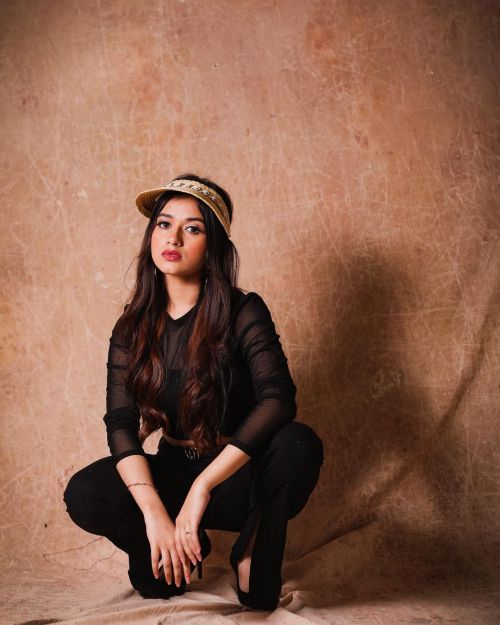 Jannat Zubair Photoshoot in Black Top with Denim Done By Anish Ajmera, December 2021