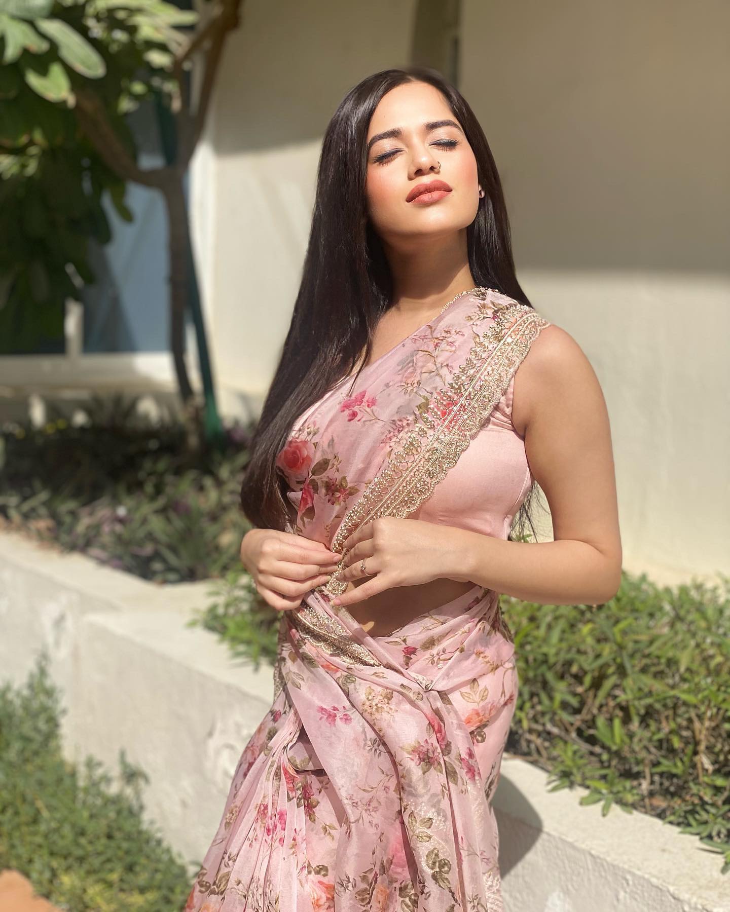 Jannat Zubair seen in Light Pink Floral Saree Designed by Handloom House UAE, January 2022