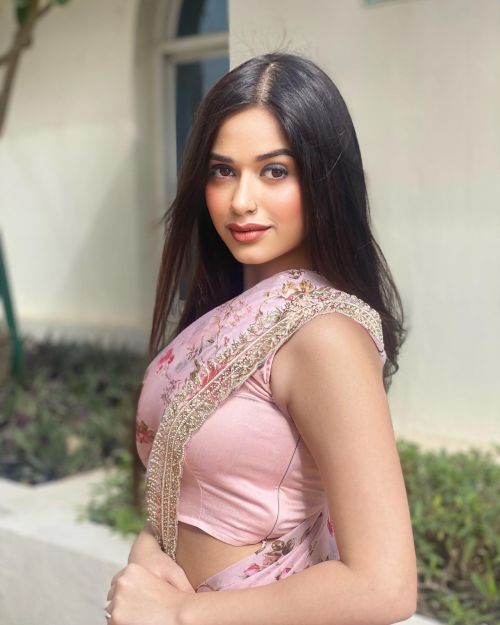 Jannat Zubair seen in Light Pink Floral Saree Designed by Handloom House UAE, January 2022 2