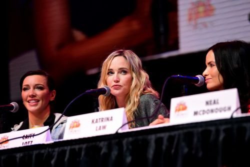 Katie Cassidy, Caity Lotz, Katrina Law and Candice Patton attends The Arrow Panel at Los Angeles Comic-con 9