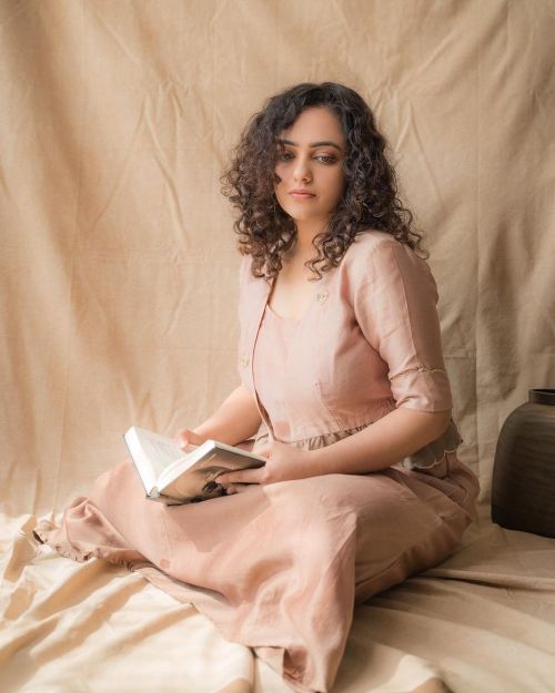 Nithya Menen Photoshoot in Studio Bustle Designed Outfit, January 2022 5