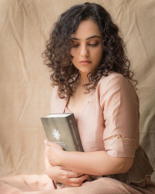 Nithya Menen Photoshoot in Studio Bustle Designed Outfit, January 2022 7