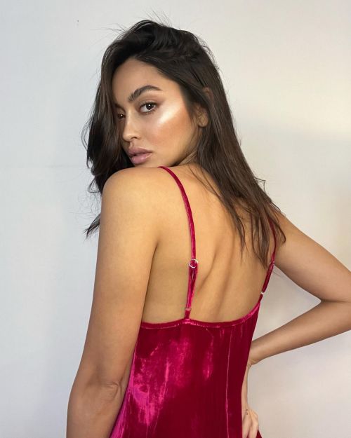 Ambra Gutierrez Shares Photos in Pink Short Dress in Her Instagram, March 2022 6