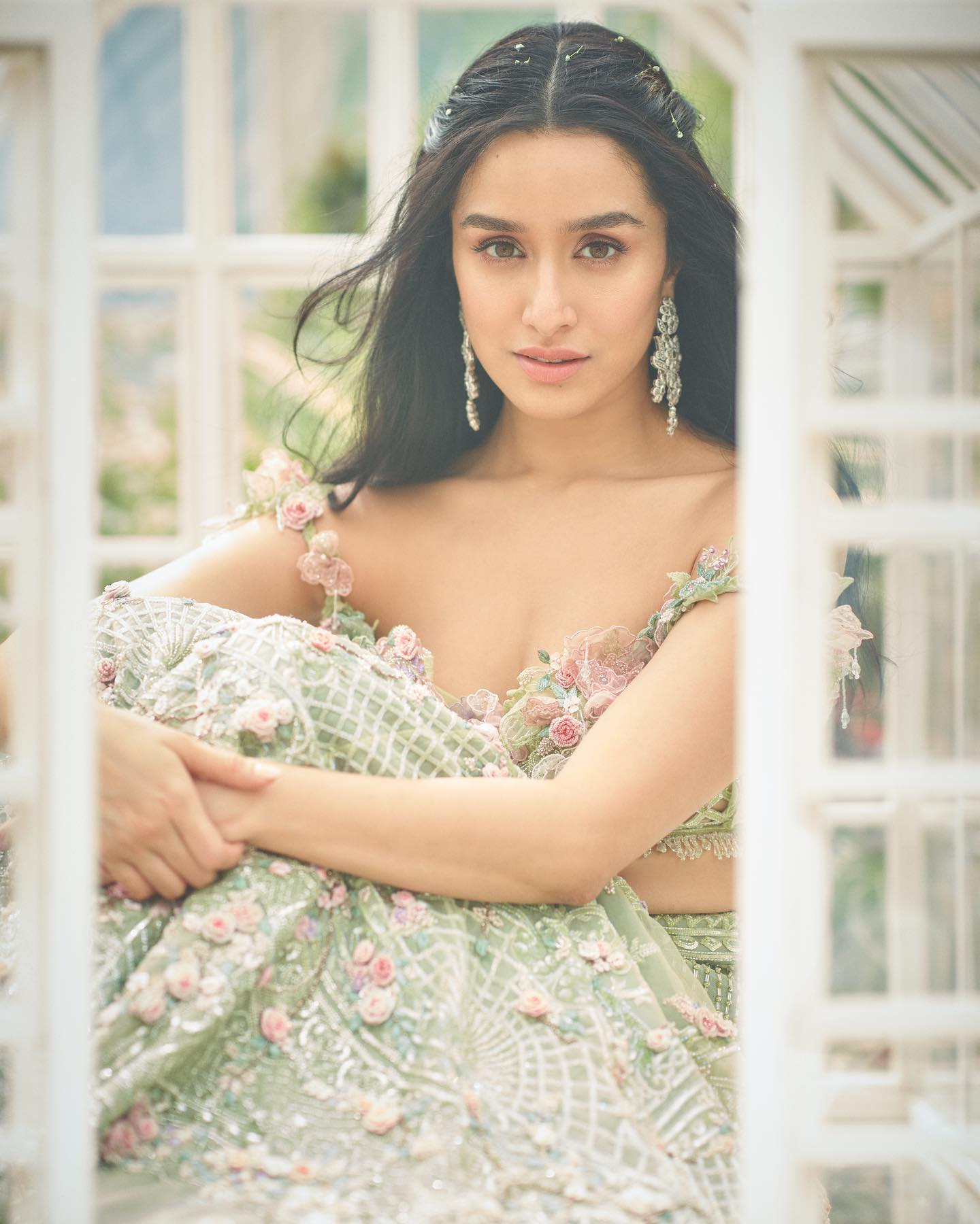 Shraddha Kapoor wears Stylish Dress Designed by Kresha Bajaj, March 2022