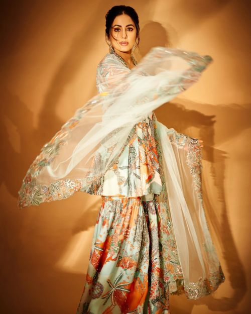Hina Khan wears Aisha Rao Brand Outfit in Photoshoot, April 2022