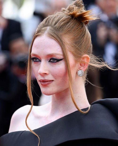 Larsen Thompson Wore a Black Gown at 2022 Cannes Film Festival, May 2022 2