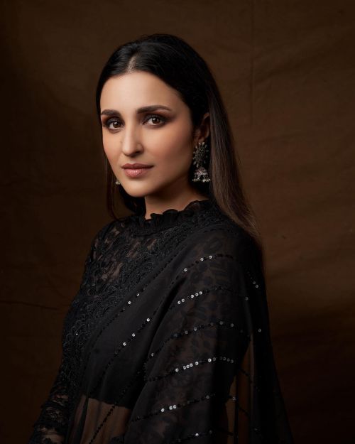 Parineeti Chopra seen in Black Full Sleeve Saree in Photoshoot, May 2022
