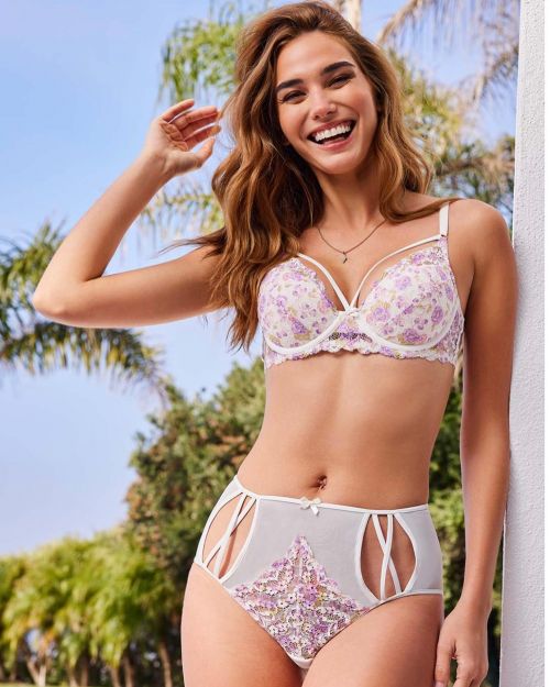 Rachell Vallori seen in ilusion Demi Bra and High Leg Panty, May 2022 1