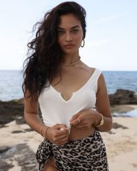 Shanina Shaik Profile