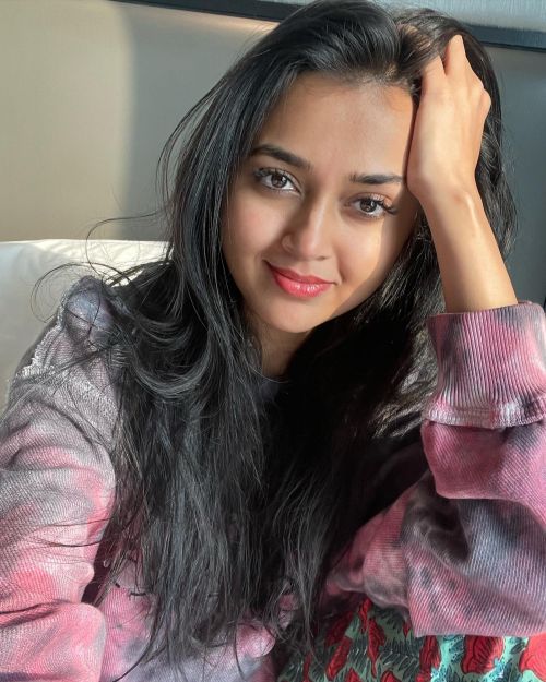 Tejasswi Prakash shared her selfie on Social Media