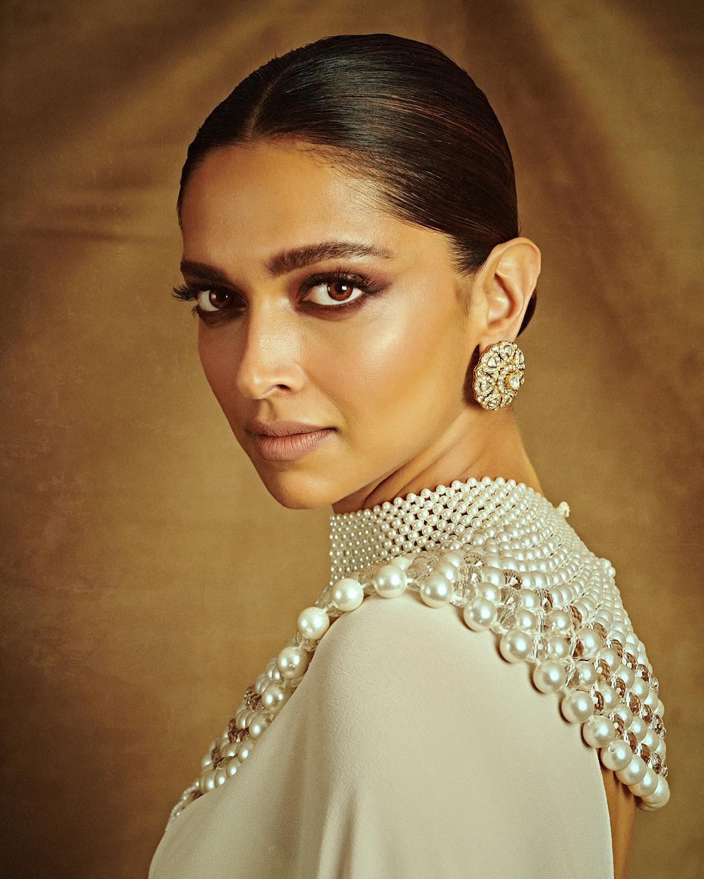 Deepika Padukone seen in Pearl Necklace and Saree at Cannes 2022 Photoshoot