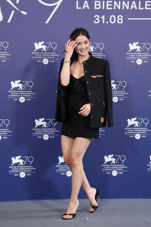 Ana de Armas flashes her legs in Short Dress at 2022 Venice Film Festival
