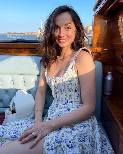 Ana de Armas in White Floral Dress During a Photoshoot in Venice, September 2022