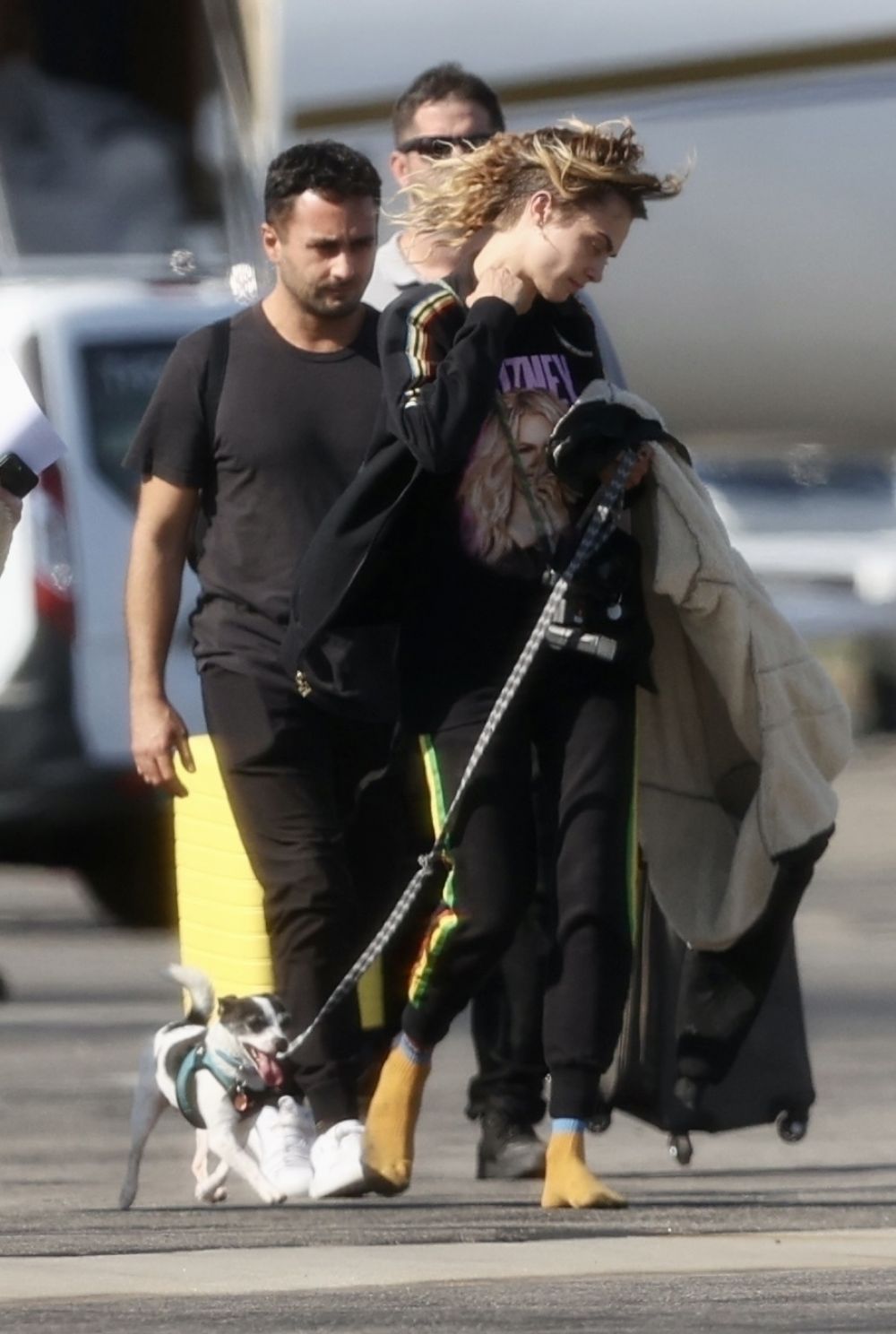Cara Delevingne goes at a Private Jet in Los Angeles 3