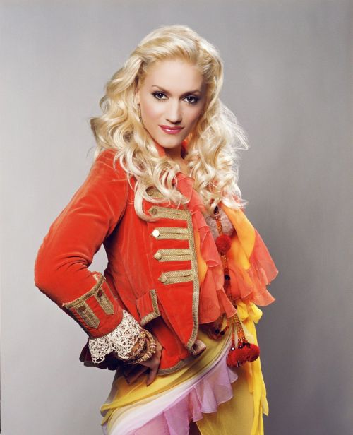 Gwen Stefani Throwback Photoshoot for Glamour Magazine 2005 Issue 10