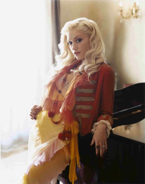 Gwen Stefani Throwback Photoshoot for Glamour Magazine 2005 Issue 12