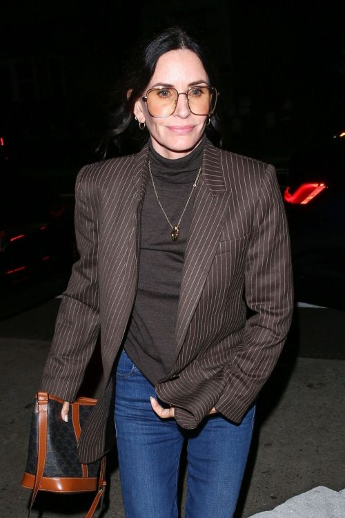 Courteney Cox Night Out for Dinner at Giorgio Baldi in Santa Monica, Oct 2022 2