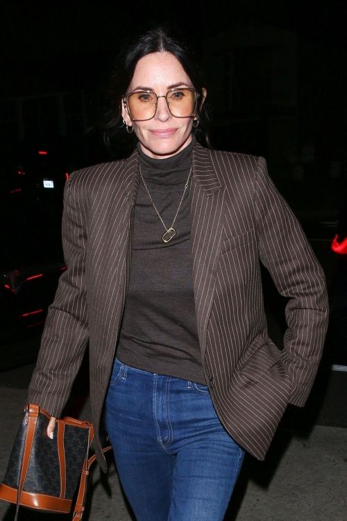 Courteney Cox Night Out for Dinner at Giorgio Baldi in Santa Monica, Oct 2022 6