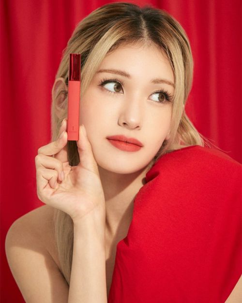 Jeon Somi Promotes for Kiss Me Korea