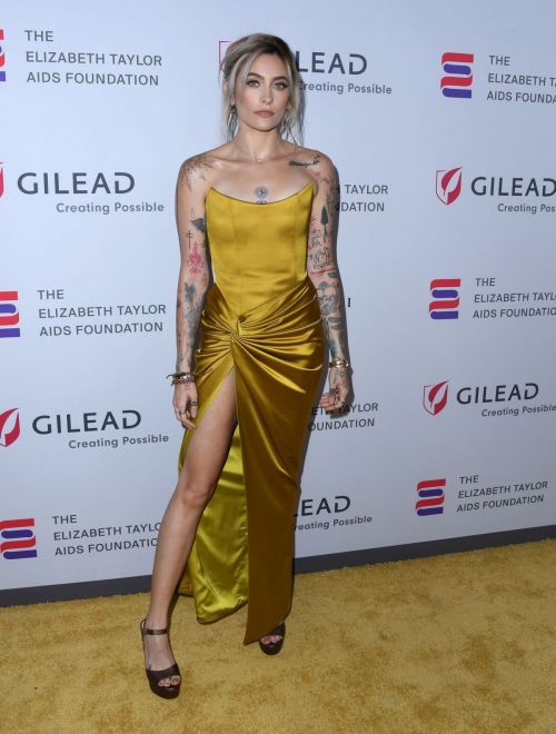 Paris Jackson arrives at Elizabeth Taylor Ball to End Aids in West Hollywood, Sep 2022 4