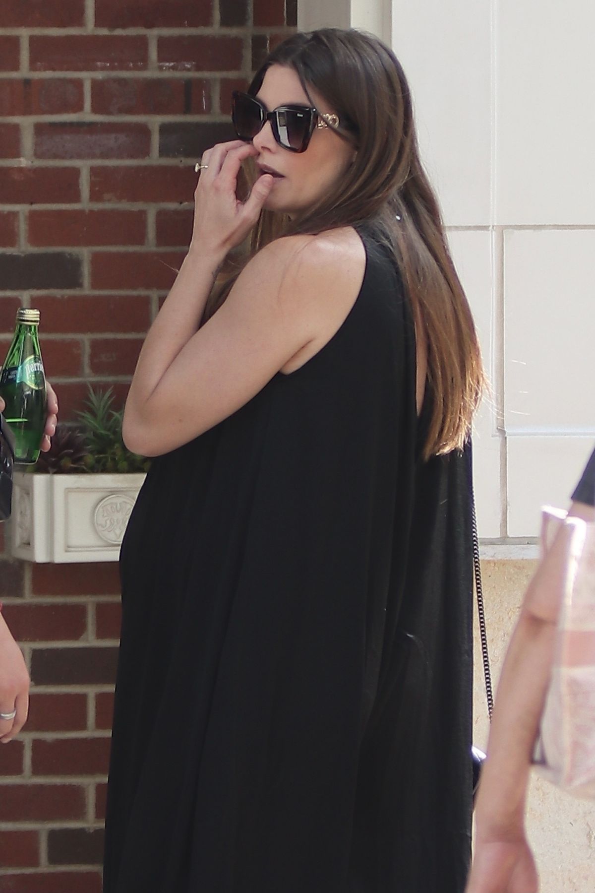 Pregnant Ashley Greene seen in Black Dress During Shopping at Tiffany & Co in Beverly Hills, Sep 2022