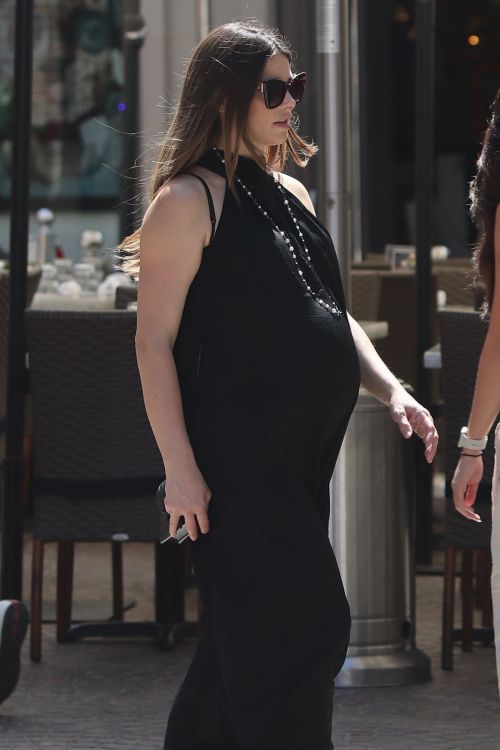 Pregnant Ashley Greene seen in Black Dress During Shopping at Tiffany & Co in Beverly Hills, Sep 2022