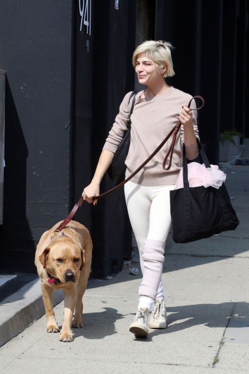 Selma Blair Day Out with a Her Dog After Leaves Dance Studio in Los Angeles, Oct 2022