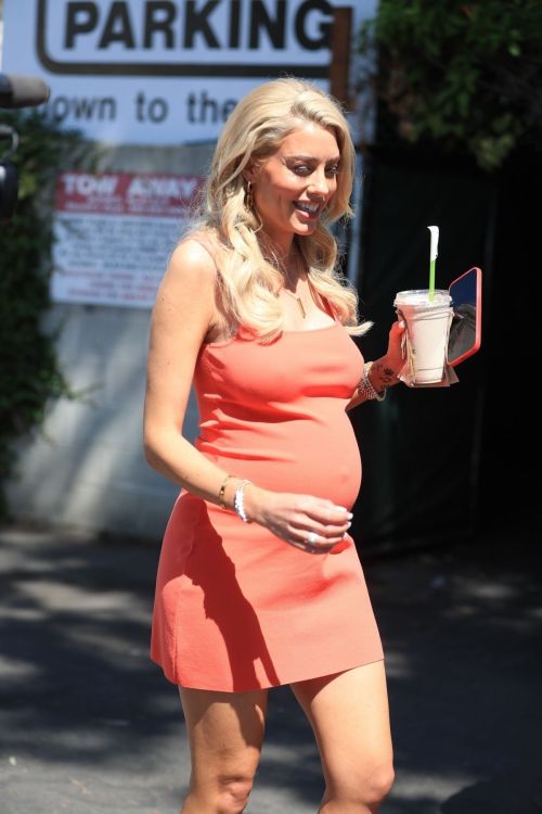 Pregnant Heather Rae Young on the Set of Selling Sunset in West Hollywood, Sep 2022