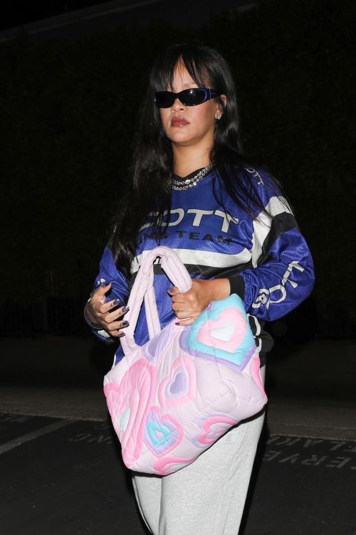 Rihanna Night Out for a Late-night Studio Session in West Hollywood, Sep 2022