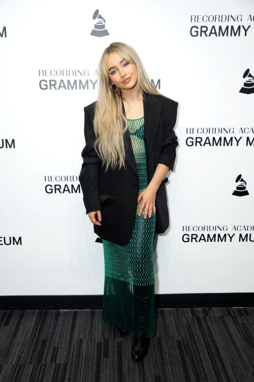 Sabrina Carpenter arrives at Grammy Museum in Los Angeles, Nov 2022 1