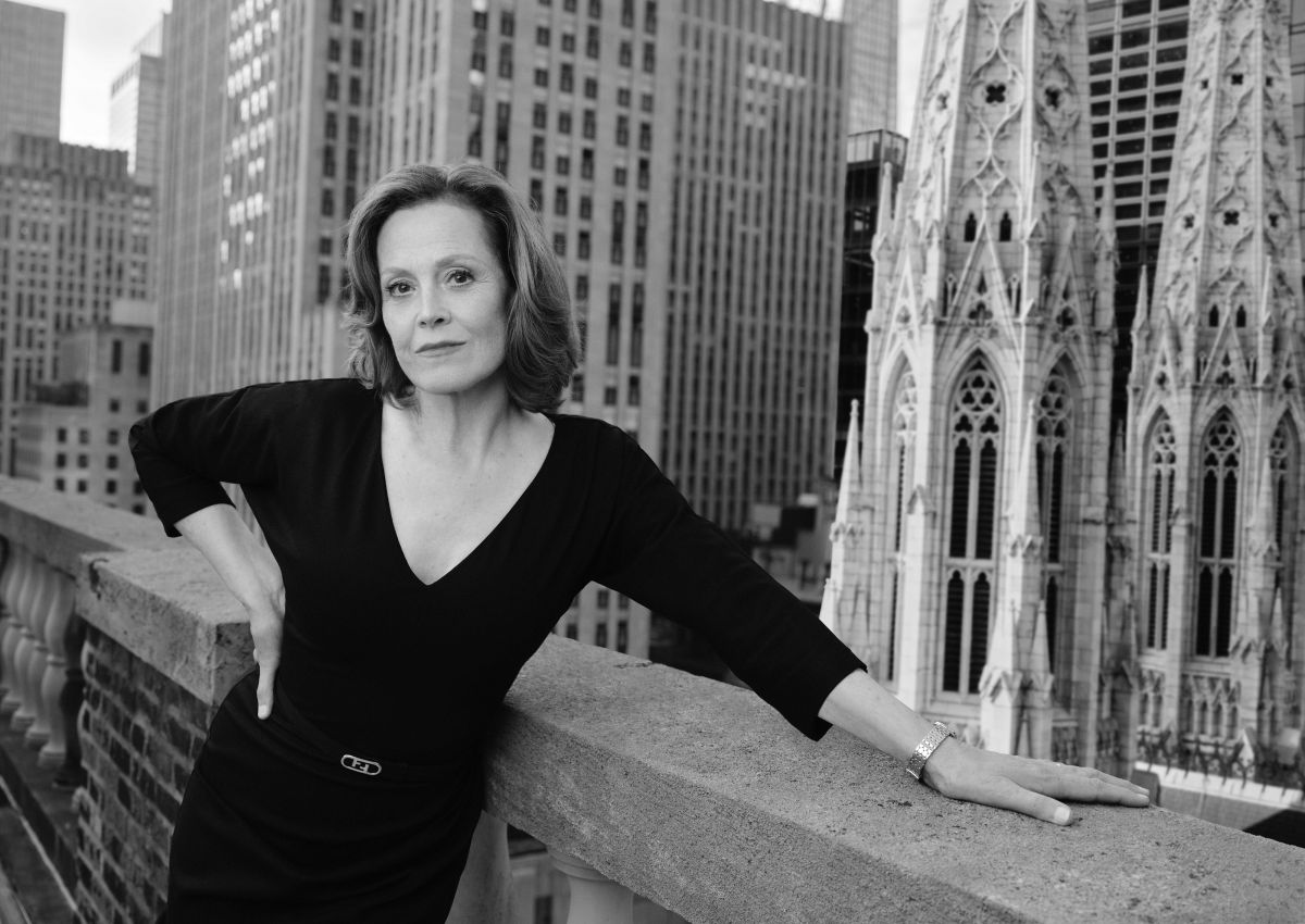 Sigourney Weaver Poses for Elle The Women in Hollywood Issue, November 2022
