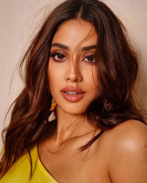 Janhvi Kapoor Photo Shoot in Yellow One Side Off Shoulder Outfit, Dec 2022