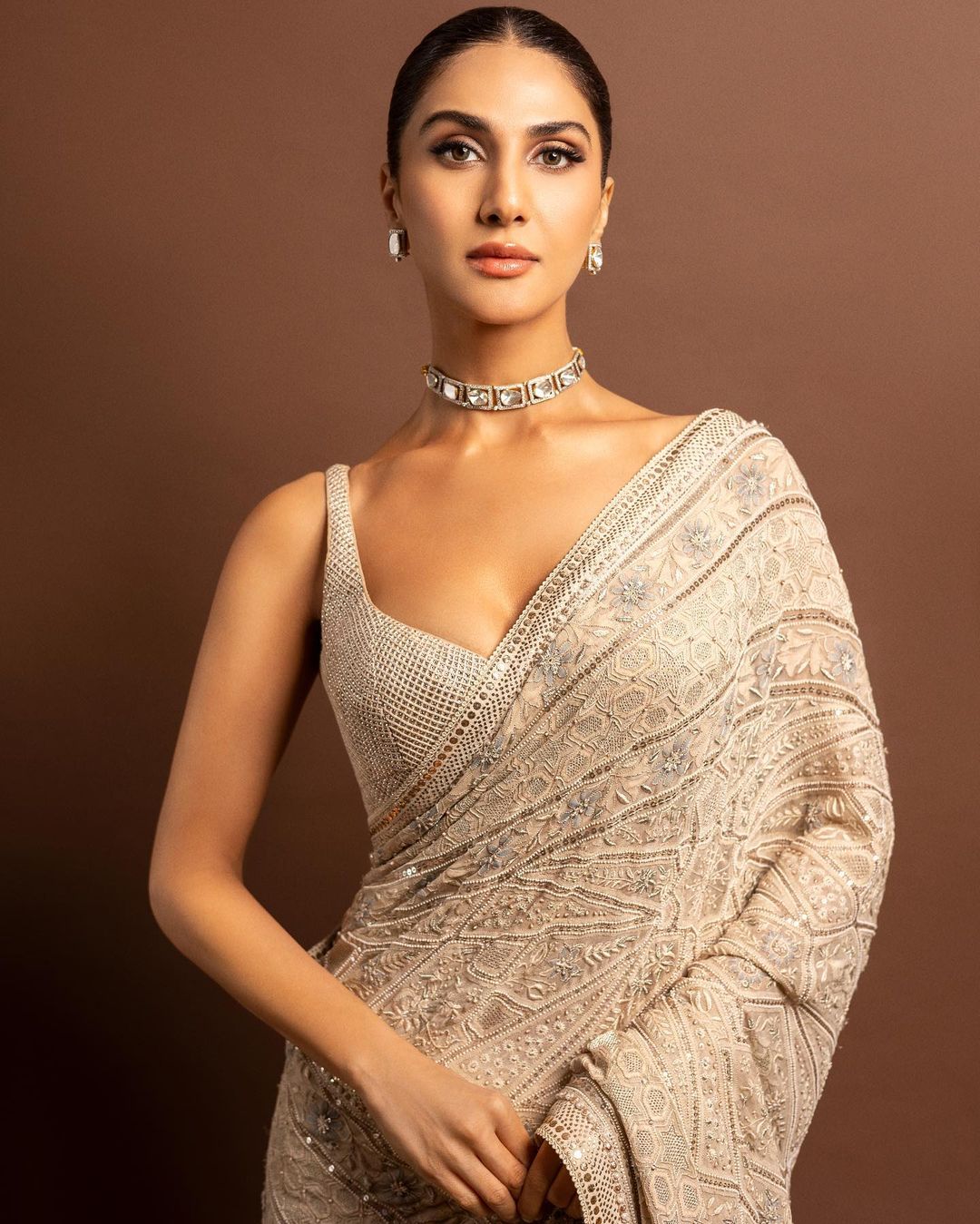 Vaani Kapoor wears Saree Designed by Tarun Tahiliani During Photoshoot, Feb 2023