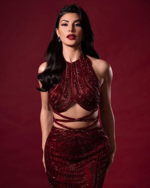 Jacqueline Fernandez stuns in scarlet red gown for Filmfare photoshoot | Fashion designer Bhawna Rao 4