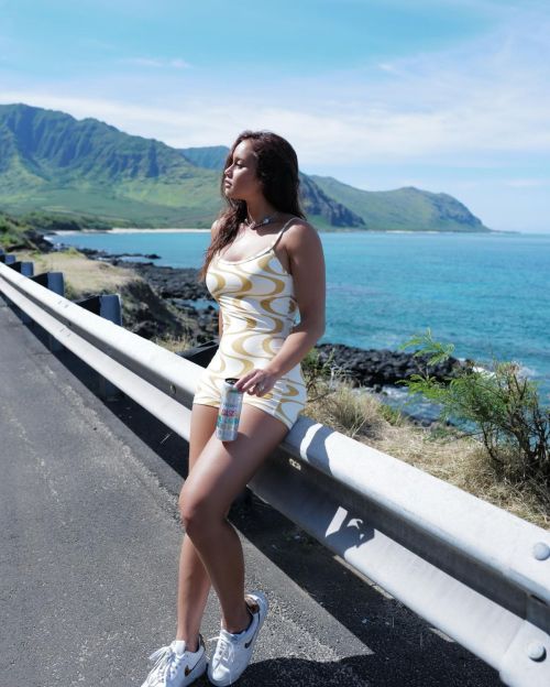 Alessa Quizon Stuns in Short Dress & White Boots: Instagram Pics 06/26/2023 1