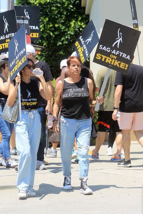 Alexandra Billings Supports SAG-AFTRA Strike at Paramount Studios 1