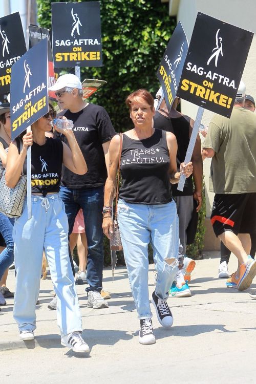 Alexandra Billings Supports SAG-AFTRA Strike at Paramount Studios 5