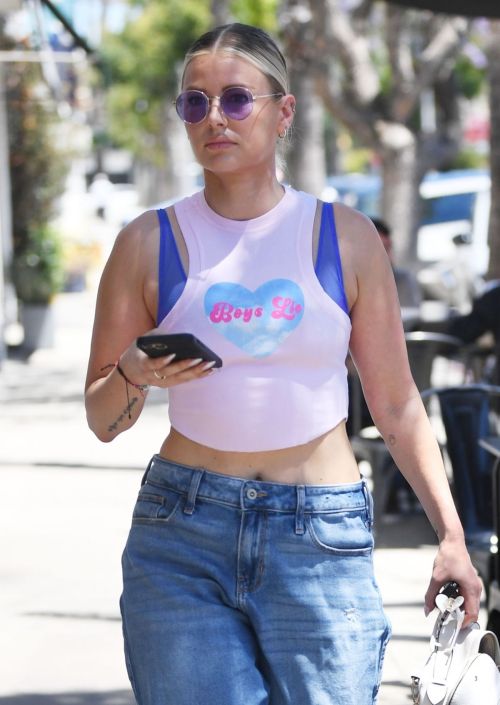 Ariana Madix and Lala Kent Filming Vanderpump Rules at Greenwood in Studio City 07/11/2023 2