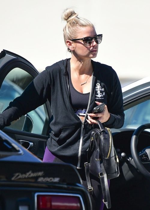 Ariana Madix Wine Shopping Adventure Los Angeles 07/13/2023 4