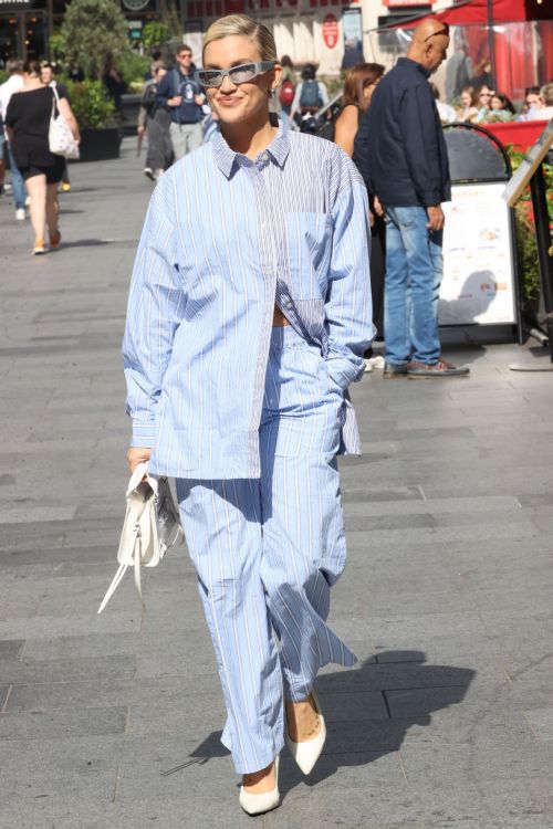 Ashley Roberts Arrives at Heart Radio in London 6
