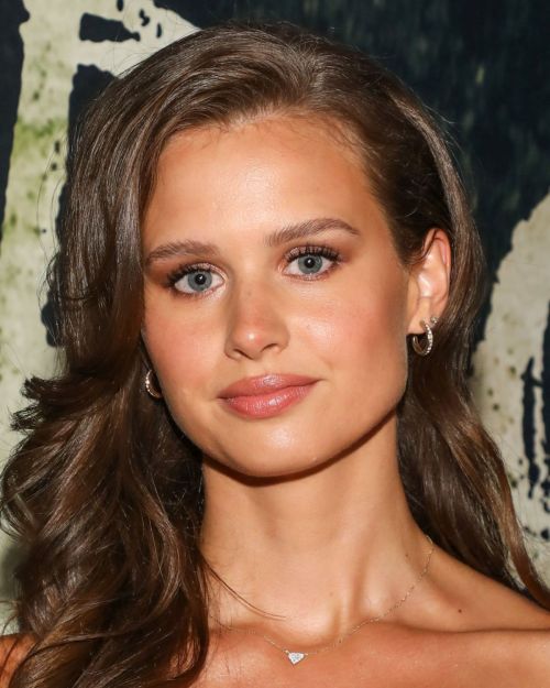 Avery Konrad Shines at Season 2 Screening 2