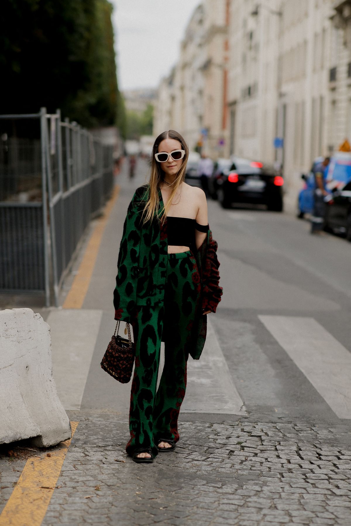 Charlotte Goeneveld Arrives at Chanel Fall Winter 23-24 Haute Couture Show in Paris